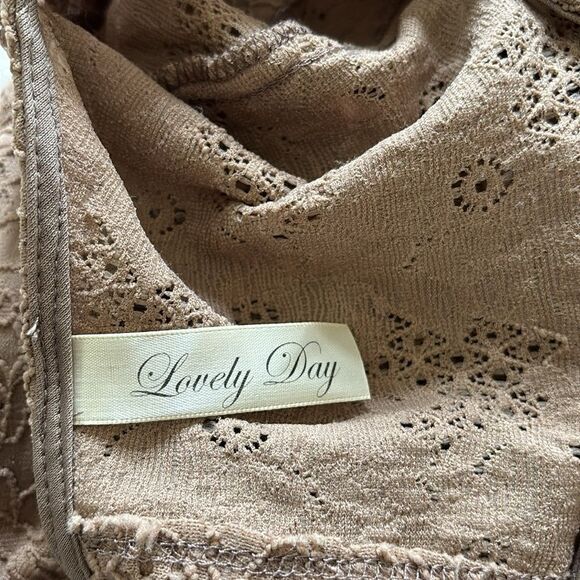 Lovely day brown beige eyelet Crochet Lace Stretch Dress Sz Small‎ - Picture 7 of 10